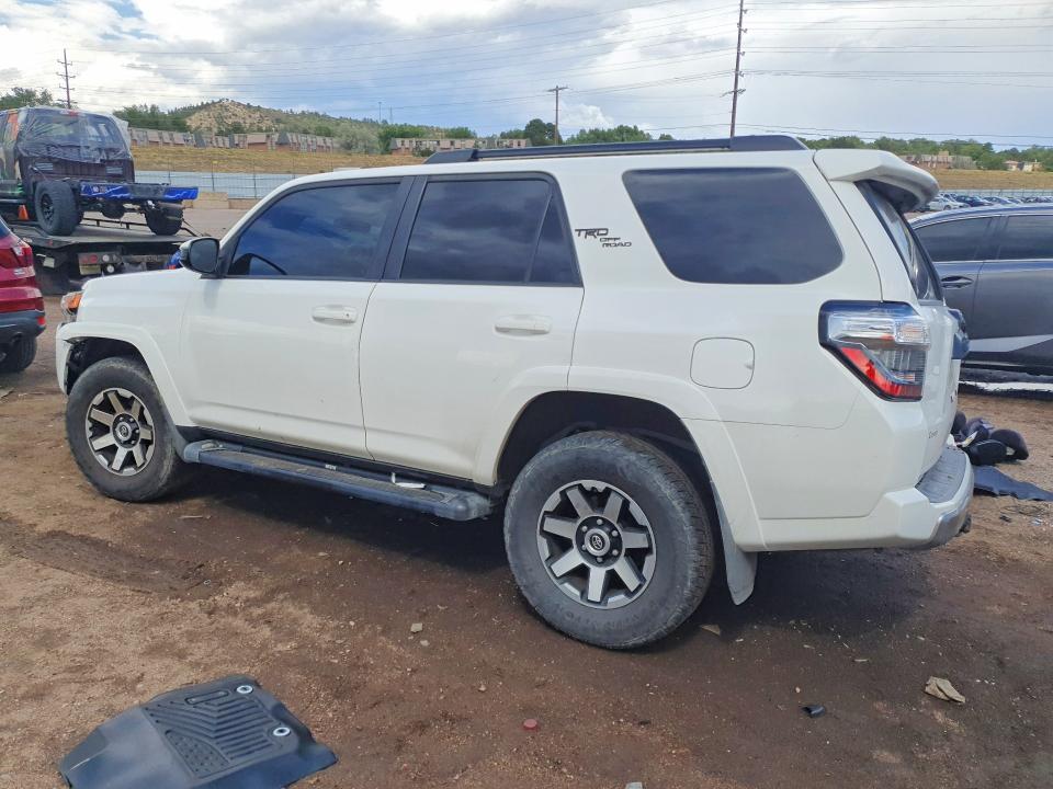 61819736 :رقم المزاد ، JTEBU5JR2K5623449 vin ، 2019 Toyota 4runner مزاد بيع