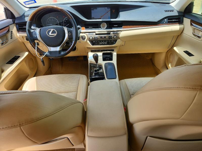 62570506 :رقم المزاد ، JTHBK1GG8F2152020 vin ، 2015 Lexus Es مزاد بيع