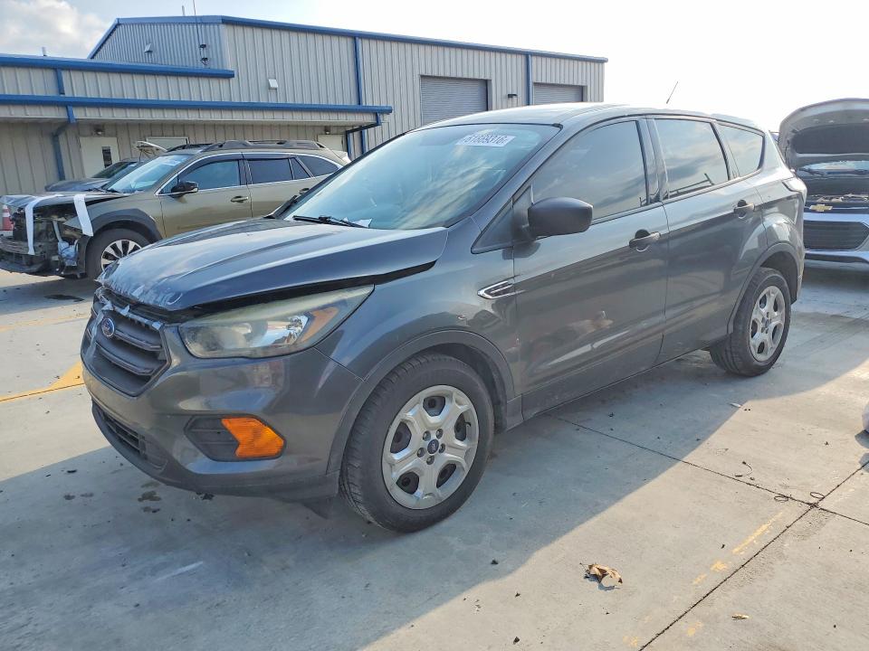 2018 Ford Escape მანქანა იყიდება აუქციონზე, vin: 1FMCU0F79JUA08447, აუქციონის ნომერი: 61869316