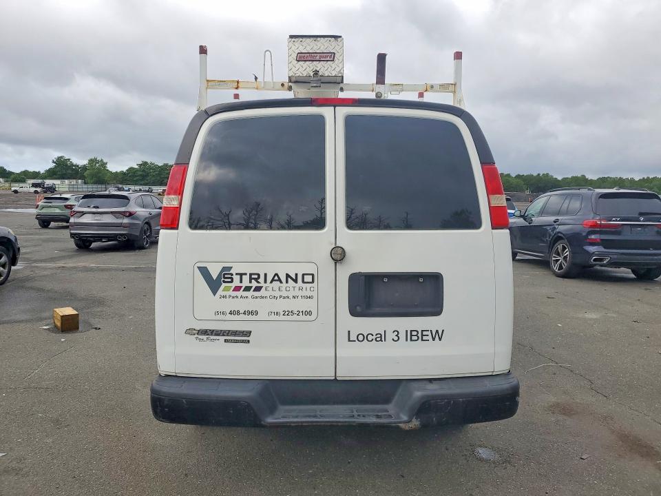 2015 Chevrolet Express G2500 მანქანა იყიდება აუქციონზე, vin: 1GCWGFFF7F1223787, აუქციონის ნომერი: 62923996