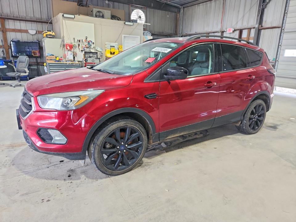 60320206 :رقم المزاد ، 1FMCU9G98HUC01333 vin ، 2017 Ford Escape مزاد بيع