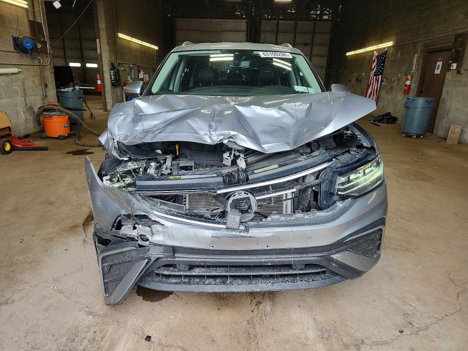 2022 Volkswagen Tiguan მანქანა იყიდება აუქციონზე, vin: 3VV2B7AX3NM139231, აუქციონის ნომერი: 63106286