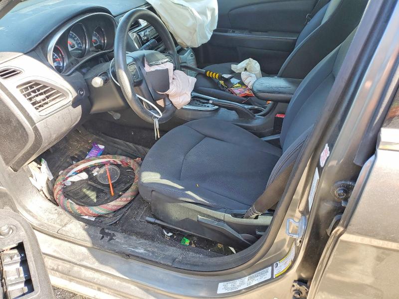 59332466 :رقم المزاد ، 1C3CCBAB3DN635579 vin ، 2013 Chrysler 200 مزاد بيع