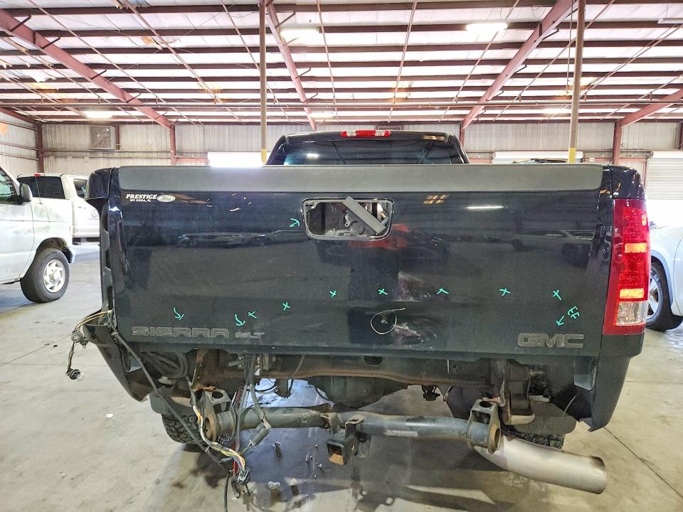 59314716 :رقم المزاد ، 1GTHC23628F138007 vin ، 2008 Gmc Sierra مزاد بيع