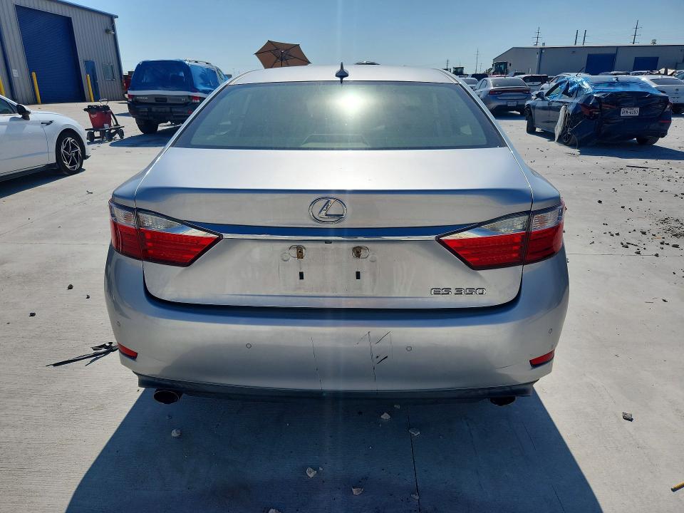 61817206 :رقم المزاد ، JTHBK1GG7D2030150 vin ، 2013 Lexus Es مزاد بيع
