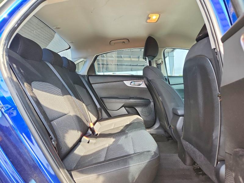 61786526 :رقم المزاد ، 3KPF24AD7NE483532 vin ، 2022 Kia Forte مزاد بيع