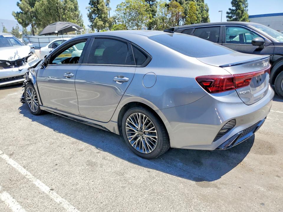 63143656 :رقم المزاد ، 3KPF54AD9PE568558 vin ، 2023 Kia Forte مزاد بيع