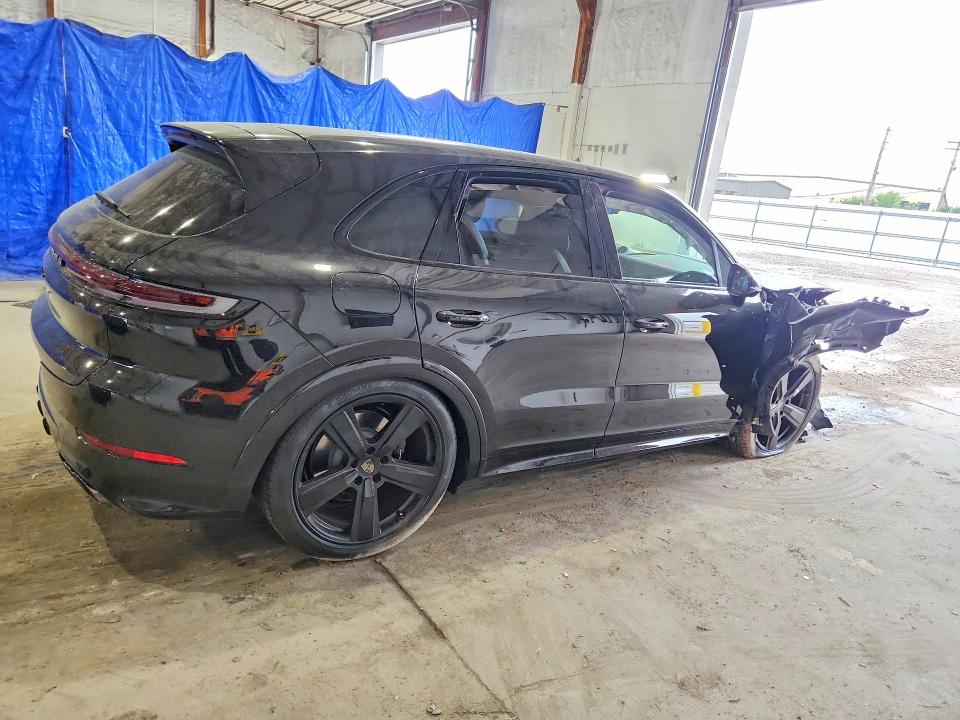 60456256 :رقم المزاد ، WP1AM2AY5TDA30082 vin ، 2026 Porsche Cayenne مزاد بيع