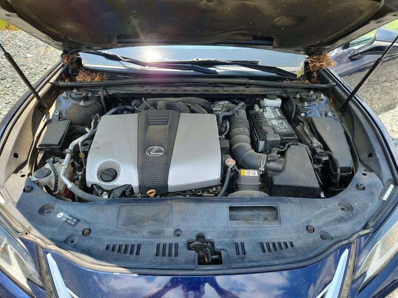 61742786 :رقم المزاد ، 58ABZ1B15KU006824 vin ، 2019 Lexus Es مزاد بيع