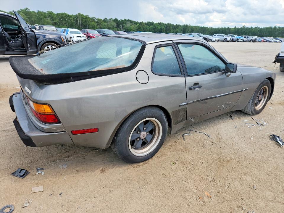 60807946 :رقم المزاد ، WP0AA0948FN453947 vin ، 1985 Porsche 944 مزاد بيع