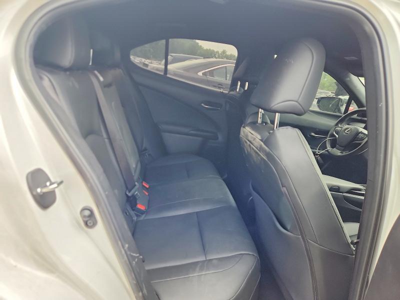 61574946 :رقم المزاد ، JTHX3JBH0N2055489 vin ، 2022 Lexus Ux 200 مزاد بيع