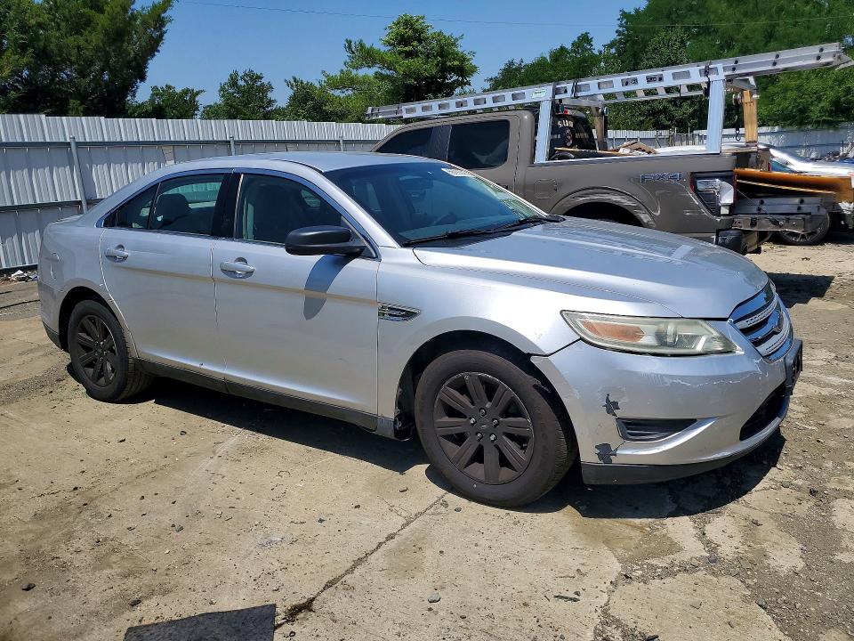 59790246 :رقم المزاد ، 1FAHP2DW0AG131453 vin ، 2010 Ford Taurus مزاد بيع