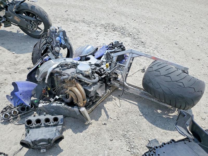 60237116 :رقم المزاد ، JS1GW71A252102600 vin ، 2005 Suzuki Gsx1300 مزاد بيع