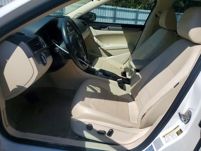 61327806 :رقم المزاد ، 1VWBS7A36FC013666 vin ، 2015 Volkswagen Passat مزاد بيع