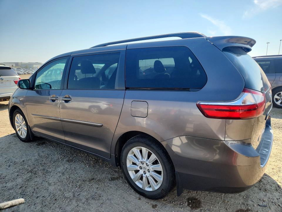 61426906 :رقم المزاد ، 5TDJK3DC8FS112409 vin ، 2015 Toyota Sienna Le مزاد بيع