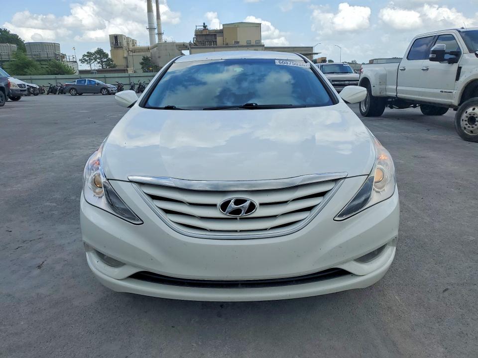 60879036 :رقم المزاد ، 5NPEB4AC6DH747031 vin ، 2013 Hyundai Sonata مزاد بيع