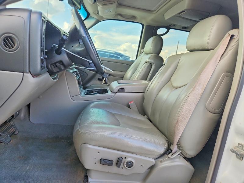 61002076 :رقم المزاد ، 1GNEK13Z04R299224 vin ، 2004 Chevrolet Tahoe مزاد بيع