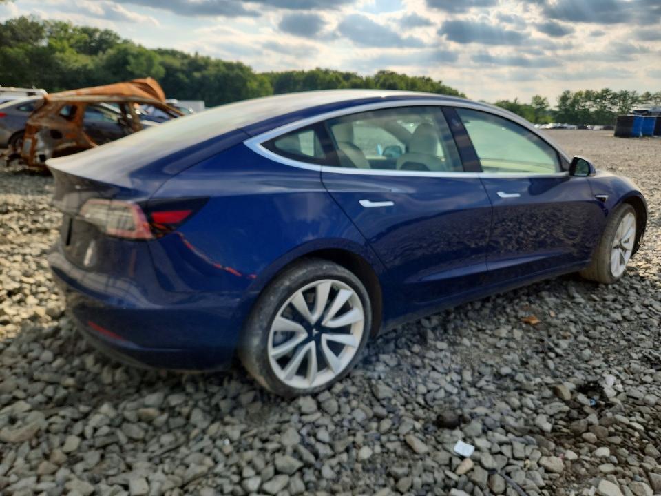 Продаж на аукціоні авто 2019 Tesla Model 3, vin: 5YJ3E1EB8KF450918, номер лоту: 58144806