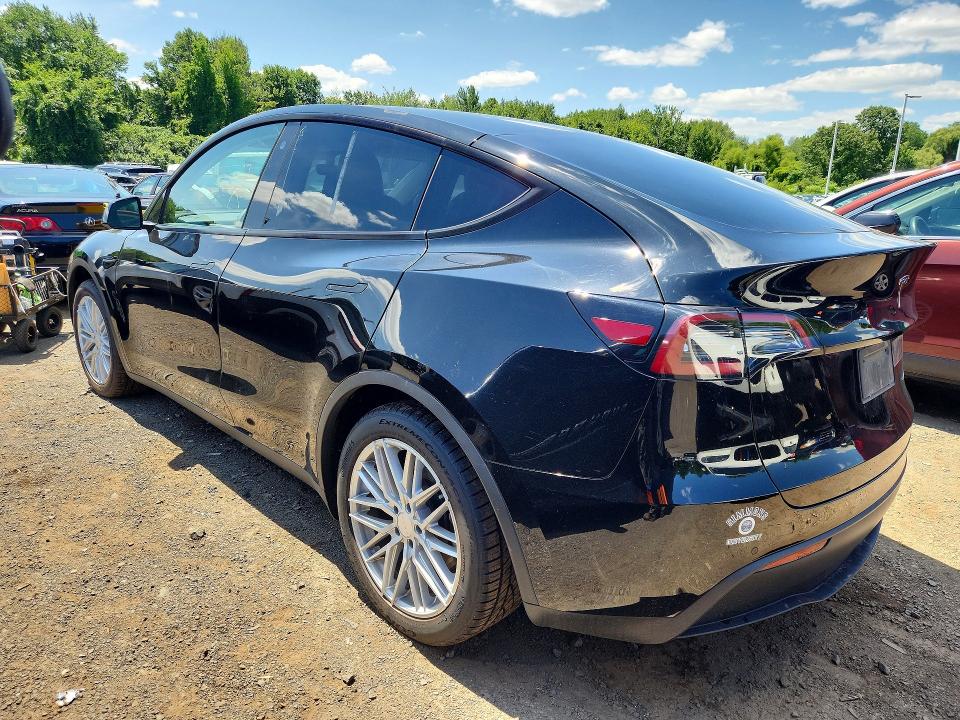 2021 Tesla Model Y მანქანა იყიდება აუქციონზე, vin: 5YJYGAEE4MF229670, აუქციონის ნომერი: 60686816
