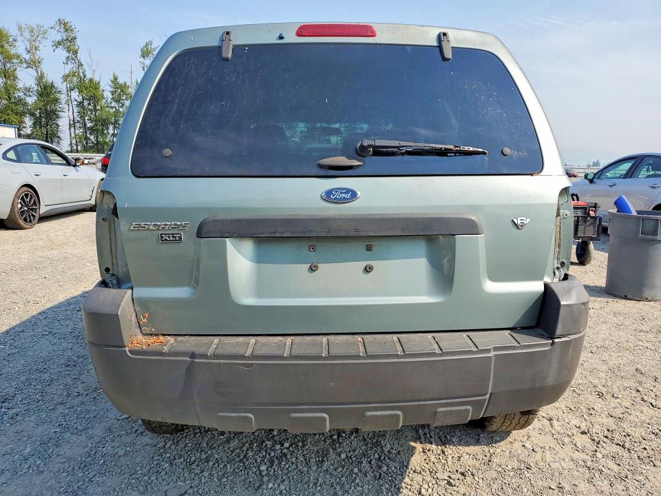2007 Ford Escape მანქანა იყიდება აუქციონზე, vin: 1FMYU93127KA52112, აუქციონის ნომერი: 61778516