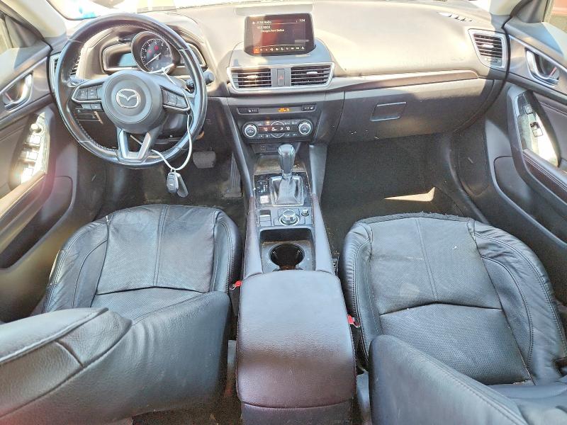 63198076 :رقم المزاد ، 3MZBN1M33JM166481 vin ، 2018 Mazda 3 مزاد بيع