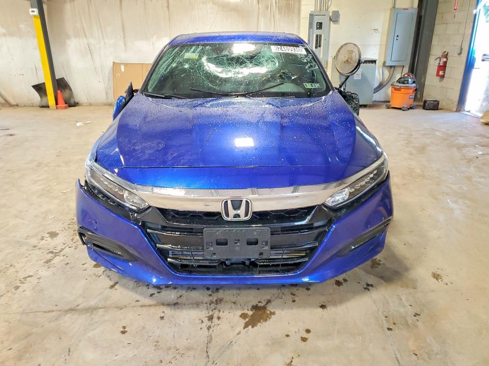 2019 Honda Accord მანქანა იყიდება აუქციონზე, vin: 1HGCV1F30KA117078, აუქციონის ნომერი: 62469936