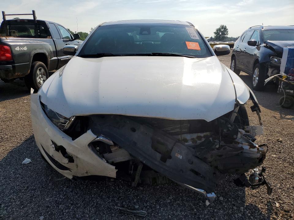 60781176 :رقم المزاد ، 1FAHP2J89JG134096 vin ، 2018 Ford Taurus مزاد بيع