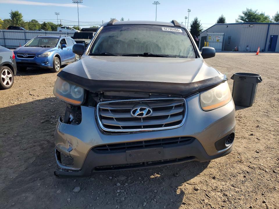 2011 Hyundai Santa Fe მანქანა იყიდება აუქციონზე, vin: 5XYZGDABXBG004225, აუქციონის ნომერი: 62786466
