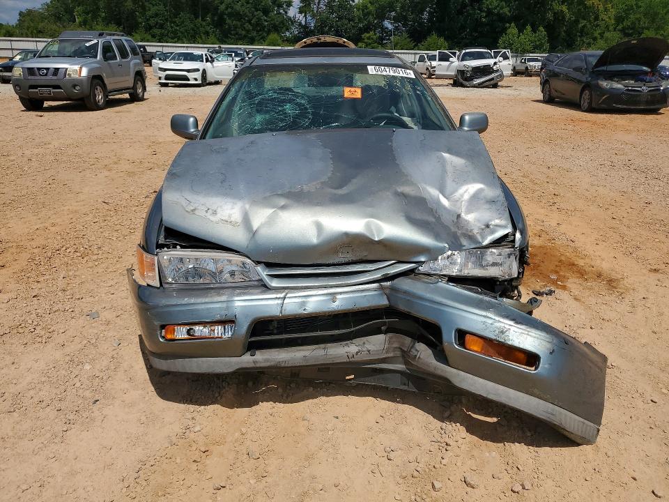 1994 Honda Accord მანქანა იყიდება აუქციონზე, vin: 1HGCD5650RA154413, აუქციონის ნომერი: 60479016