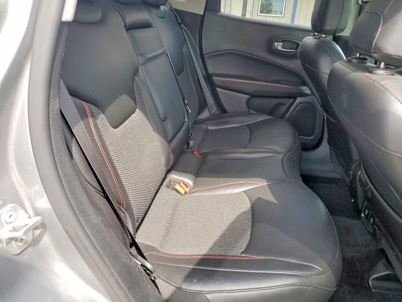 62021226 :رقم المزاد ، 3C4NJDDB3KT747376 vin ، 2019 Jeep Compass مزاد بيع