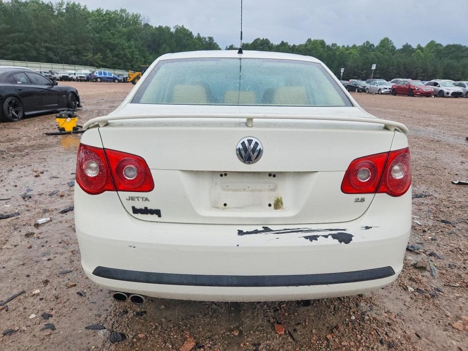 62161546 :رقم المزاد ، 3VWEF71K17M198184 vin ، 2007 Volkswagen Jetta مزاد بيع