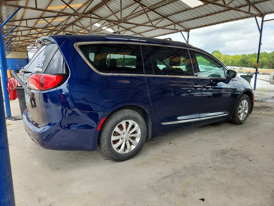 62423926 :رقم المزاد ، 2C4RC1EG1JR193583 vin ، 2018 Chrysler Pacifica مزاد بيع