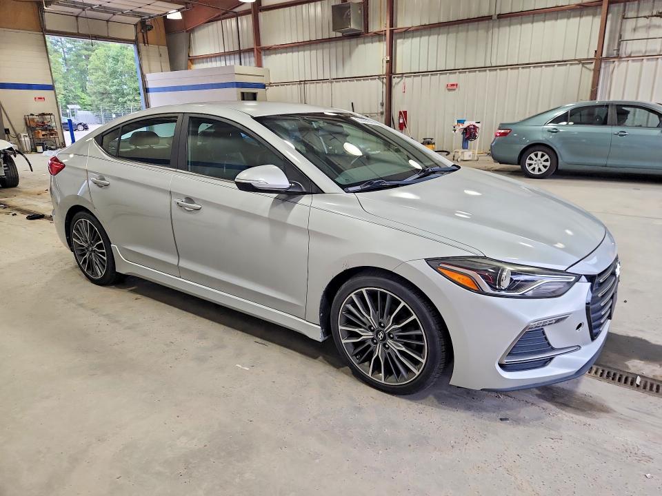 Продажа на аукционе авто 2017 Hyundai Elantra, vin: KMHD04LB5HU322817, номер лота: 62058546