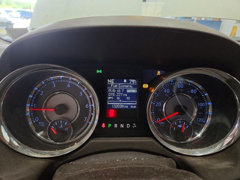 60922786 :رقم المزاد ، 2A4RR8DG1BR759679 vin ، 2011 Chrysler Town & Country مزاد بيع
