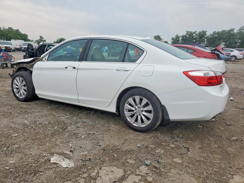 60581326 :رقم المزاد ، 1HGCR3F91EA002014 vin ، 2014 Honda Accord مزاد بيع