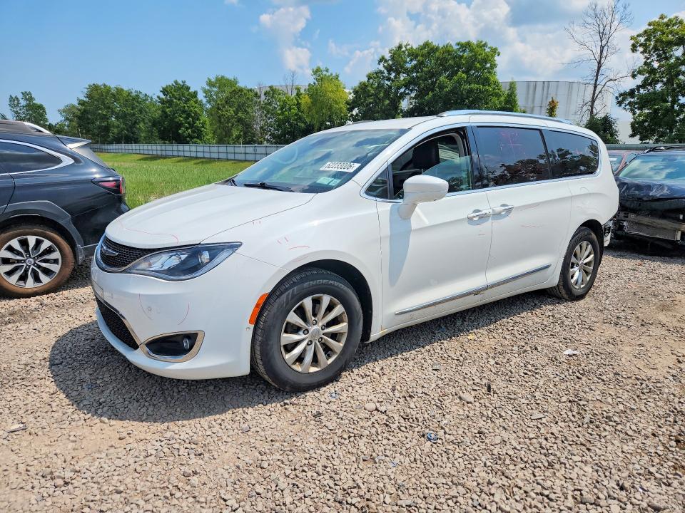 2018 Chrysler Pacifica მანქანა იყიდება აუქციონზე, vin: 2C4RC1BG3JR317759, აუქციონის ნომერი: 62233006