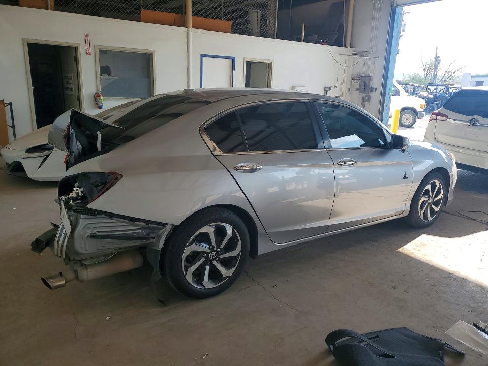 2017 Honda Accord მანქანა იყიდება აუქციონზე, vin: 1HGCR2F04HA196618, აუქციონის ნომერი: 60483086