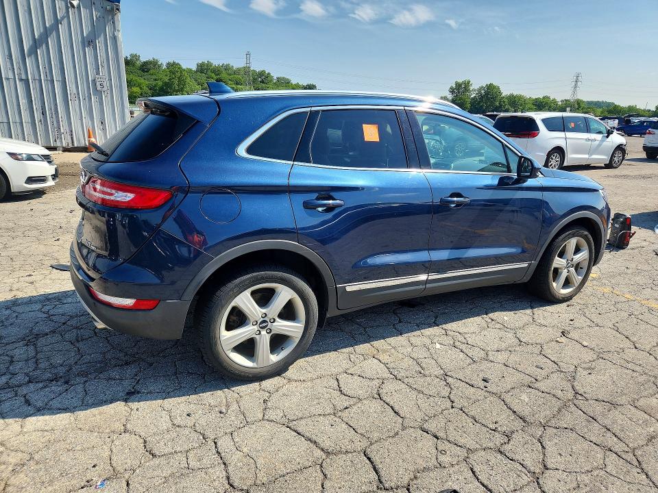 60574286 :رقم المزاد ، 5LMCJ1D97HUL50246 vin ، 2017 Lincoln Mkc مزاد بيع