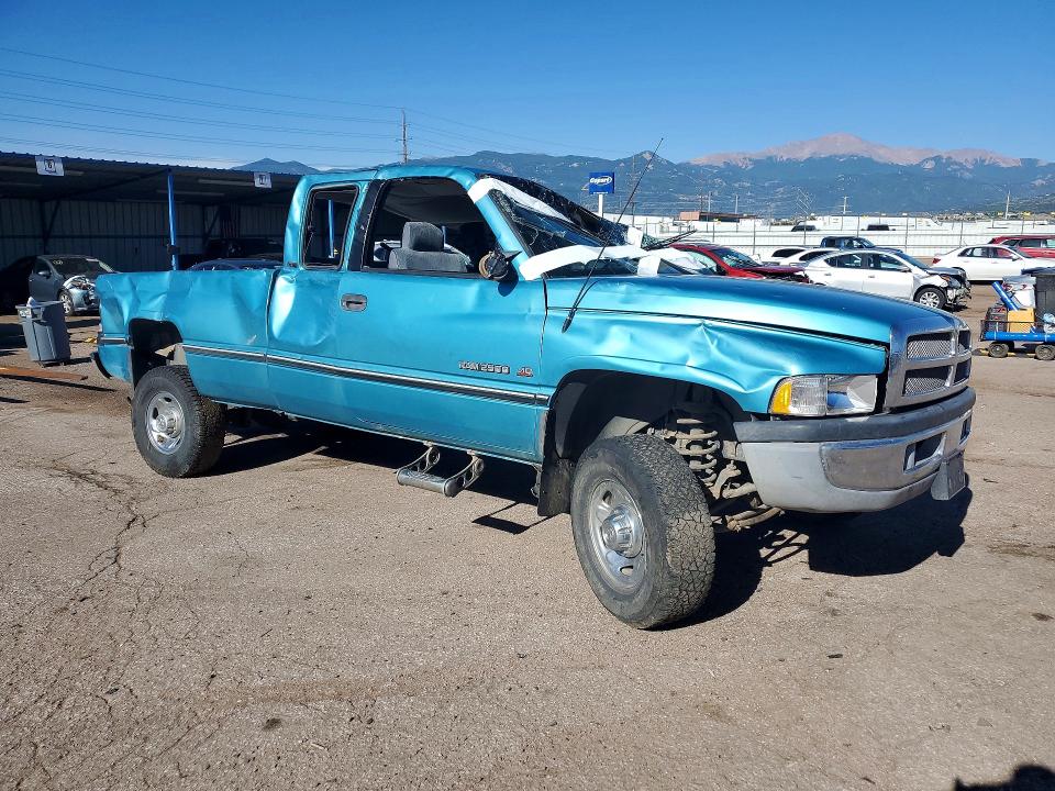 60246176 :رقم المزاد ، 1B7KF23W6TJ138692 vin ، 1996 Dodge Ram 2500 مزاد بيع