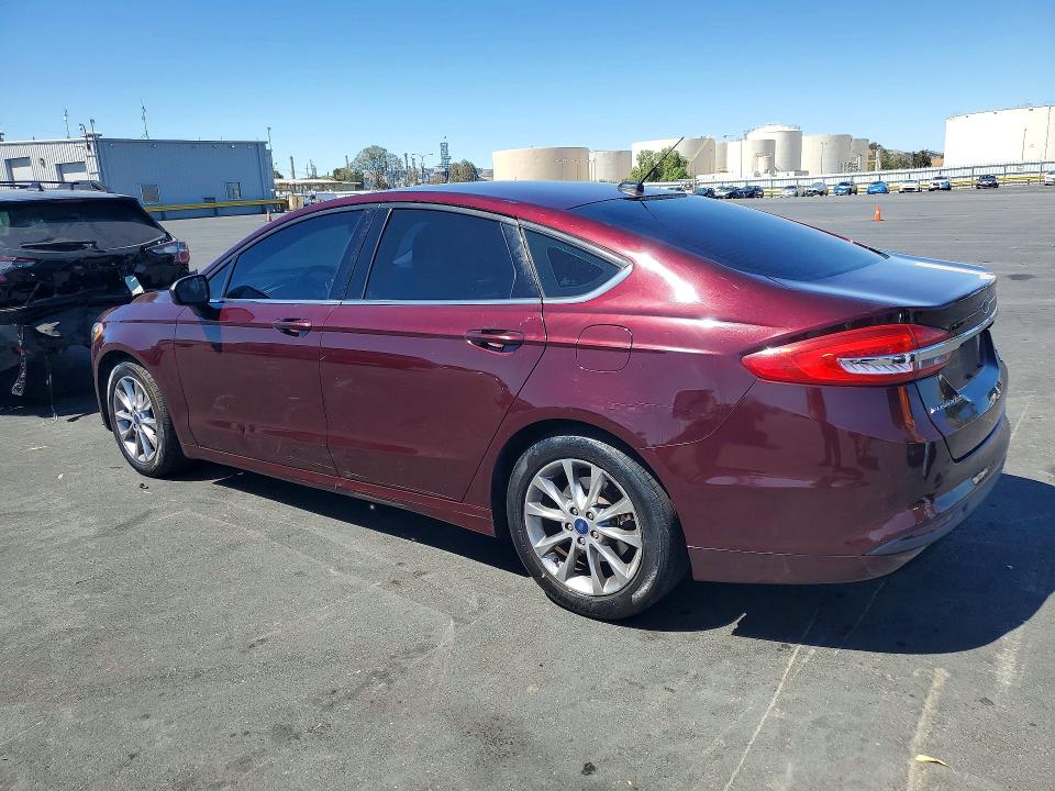 63233406 :رقم المزاد ، 3FA6P0HD8HR294990 vin ، 2017 Ford Fusion مزاد بيع