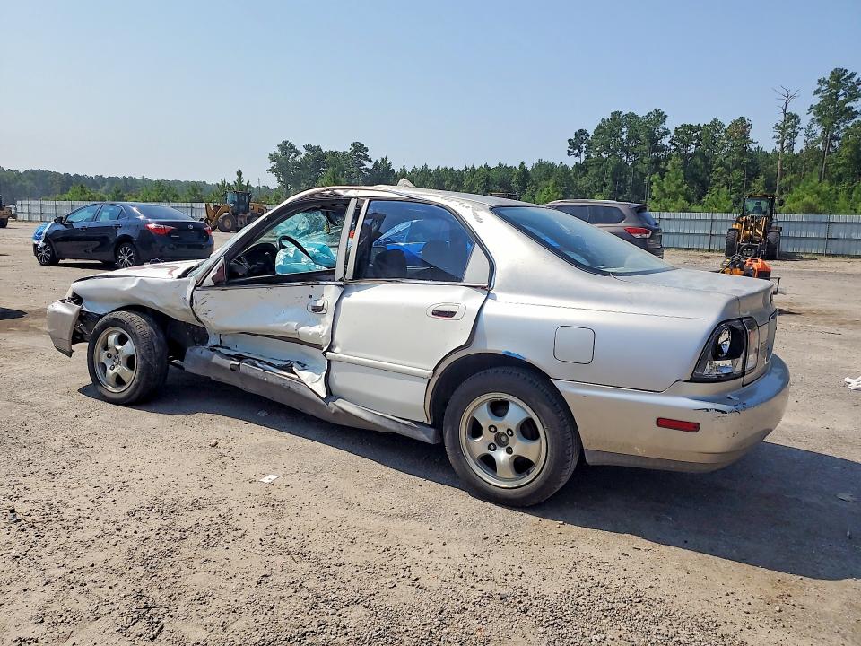 62494786 :رقم المزاد ، 1HGCD5605VA049235 vin ، 1997 Honda Accord مزاد بيع