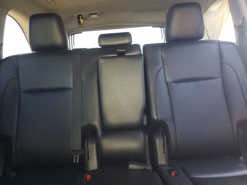 59741626 :رقم المزاد ، 5TDJZRFH3JS842129 vin ، 2018 Toyota Highlander مزاد بيع