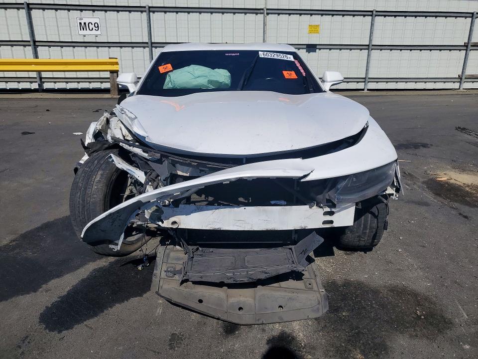 60329526 :رقم المزاد ، 1G1FB1RS4J0189809 vin ، 2018 Chevrolet Camaro مزاد بيع