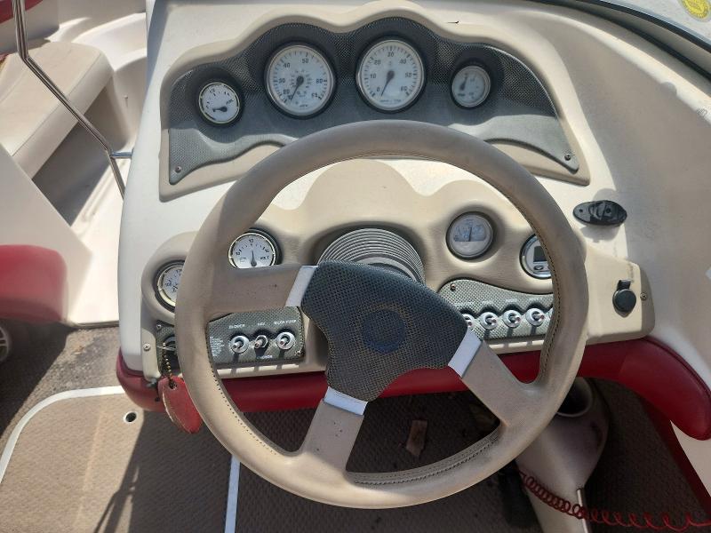 2001 Glastron Boat მანქანა იყიდება აუქციონზე, vin: GLA250941001, აუქციონის ნომერი: 63001956