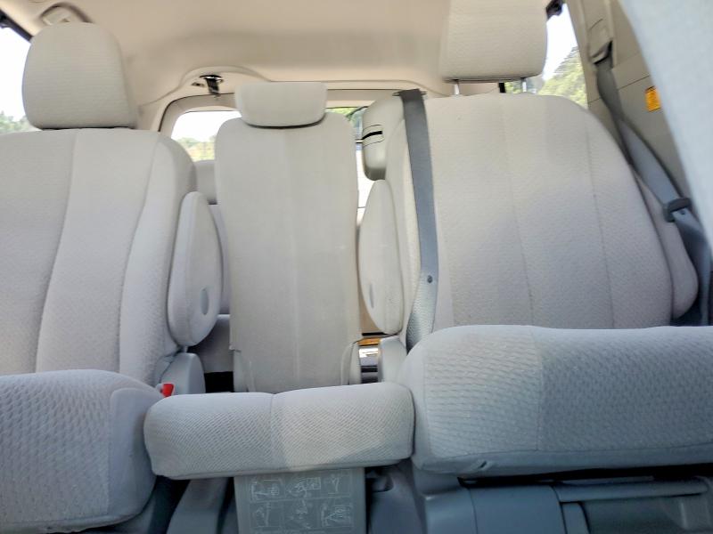 2012 Toyota Sienna მანქანა იყიდება აუქციონზე, vin: 5TDKK3DCXCS269004, აუქციონის ნომერი: 61043666