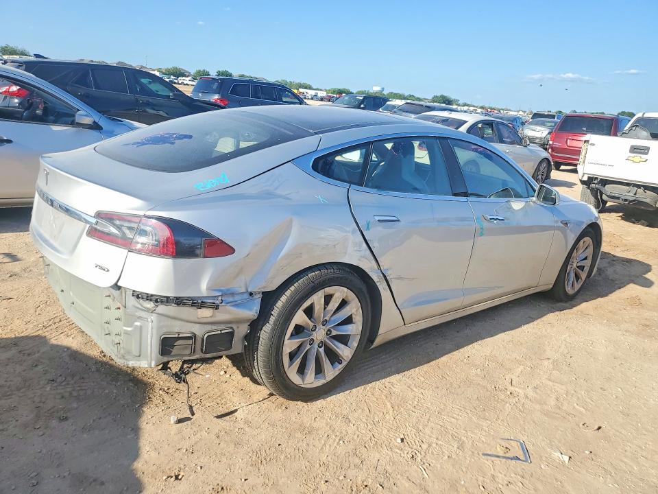 Продажа на аукционе авто 2016 Tesla Model S, vin: 5YJSA1E2XGF152546, номер лота: 62607746