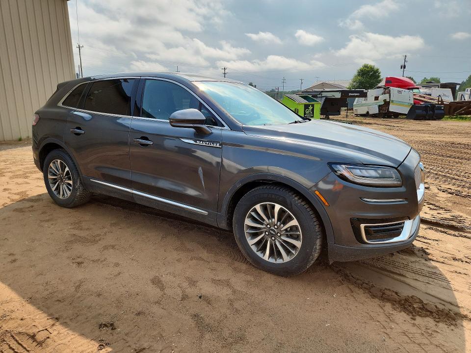 Продажа на аукционе авто 2020 Lincoln Nautilus, vin: 2LMPJ8J95LBL31926, номер лота: 61221246