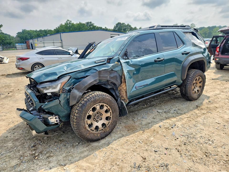 2025 Toyota 4runner მანქანა იყიდება აუქციონზე, vin: JTEVB5BR6S5005147, აუქციონის ნომერი: 61785376