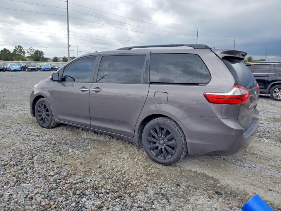 2017 Toyota Sienna მანქანა იყიდება აუქციონზე, vin: 5TDYZ3DC2HS821771, აუქციონის ნომერი: 62570666