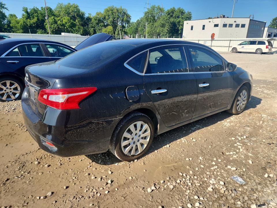 62390476 :رقم المزاد ، 3N1AB7AP6KY256187 vin ، 2019 Nissan Sentra مزاد بيع
